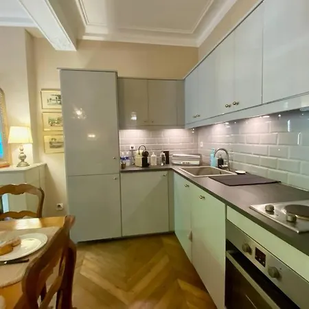 Appartement L'historien - Avec Balcon Coeur De Nîmes