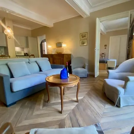 Apartment L'historien - Avec Balcon Coeur De *