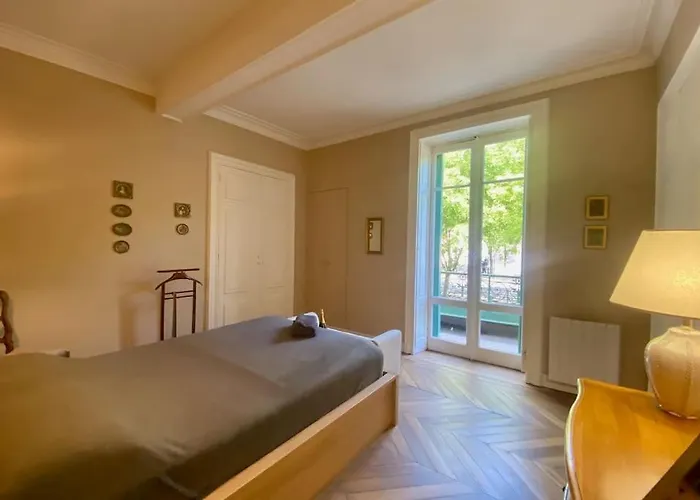 L'historien - Avec Balcon Coeur De Apartamento Nimes