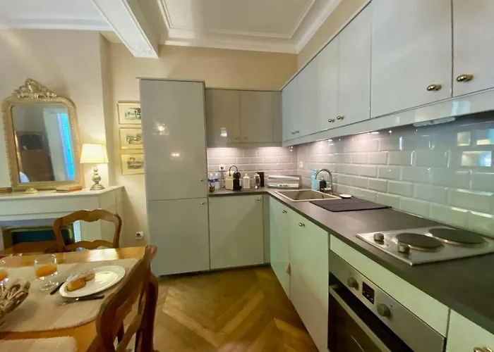 Apartamento L'historien - Avec Balcon Coeur De Nimes